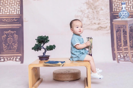 南宁宝宝几个月笑出声